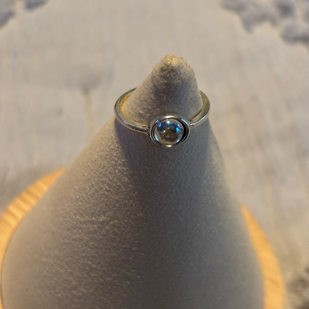 Silver ring 
Size 8